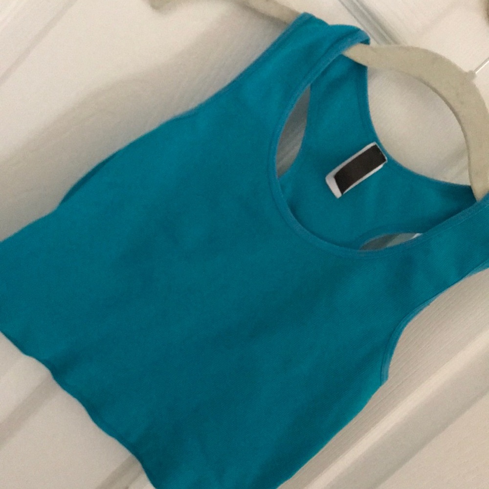 Unique Styles ribbed racerback crop top, size M/L
